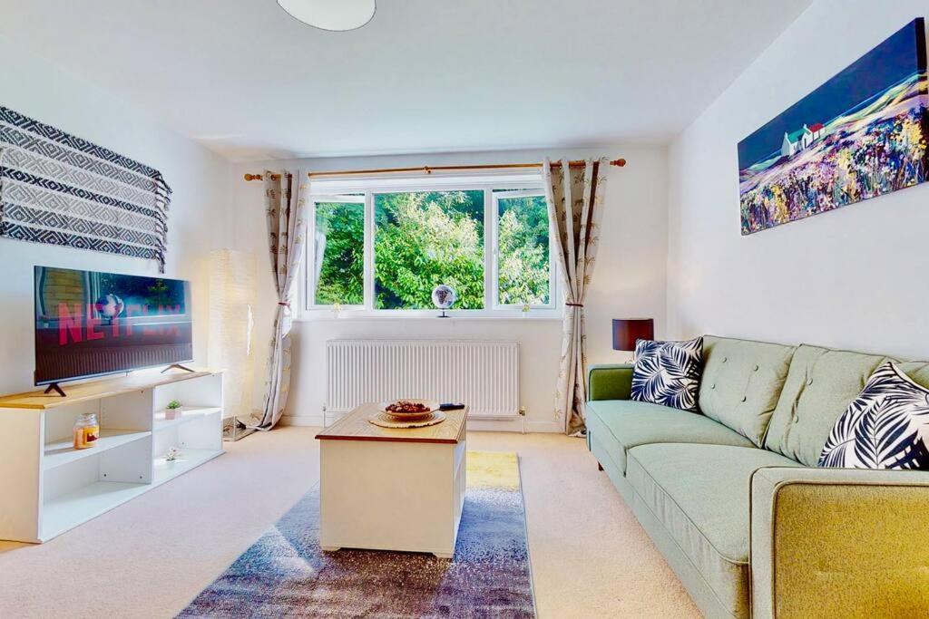 Super-Quiet Town Centre Flat 5 Min Walk To Station Apartment Royal Tunbridge Wells Bagian luar foto