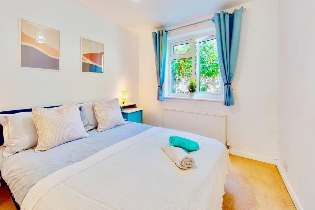 Super-Quiet Town Centre Flat 5 Min Walk To Station Apartment Royal Tunbridge Wells Bagian luar foto