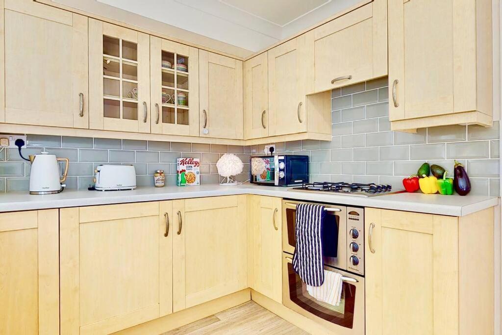 Super-Quiet Town Centre Flat 5 Min Walk To Station Apartment Royal Tunbridge Wells Bagian luar foto